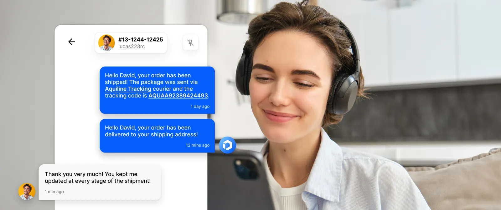 Venditore eBay felice che osserva una chat automatica con un cliente soddisfatto che ha appena ricevuto il suo ordine eBay grazie a Droopify che si occupa di tutto il processo di vendita e comunicazione in modo automatico